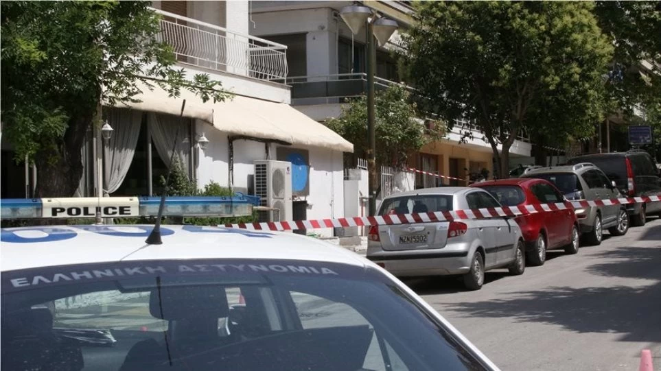 Αγρια δολοφονία στην Καλαμαριά – 63χρονη βρέθηκε νεκρή σε λίμνη αίματος – Οικονομικά τα κίνητρα;